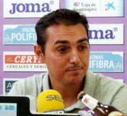 Salvachúa: El partido en El Palo será distinto de los jugados hasta ahora