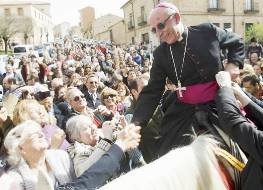 Monseñor Atilano Rodríguez renueva el cuerpo de arciprestes y vicearciprestes 