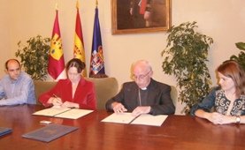 Diputación y Obispado sellan los convenios para el arreglo de iglesias y el mantenimiento del Museo de Arte Antiguo