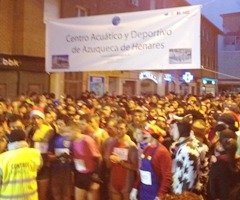 Cientos de azudenses esperan a la San silvestre azudense