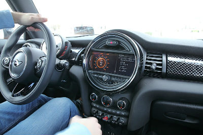 interior muestra la unión de Mini con lo mejor de BMW. (Foto: Eduardo Bonilla)