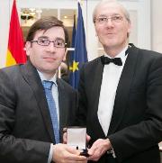 Dos médicos del Hospital de Ciudad Real reciben la medalla de oro al mérito de una prestigiosa entidad internacional