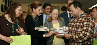 Cospedal y Pastor visitan el Centro Ocupacional 