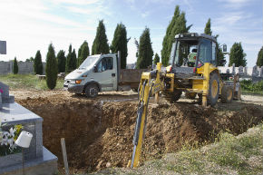 El Ayuntamiento construye 20 sepulturas en el cementerio de Usanos