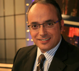 Alfredo Urdaci vuelve a la televisión para dirigir los informativos de 13tv