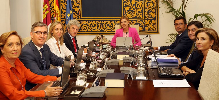 Menos trámites administrativos y mayor dinamización comercial