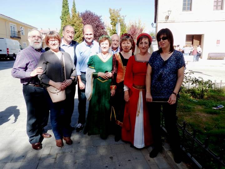 Herrero advierte a los castellano-manchegos que el PSOE presenta hoy como candidato a un señorito machista que ocultó 50 millones de las antiguas pesetas en su declaración de bienes