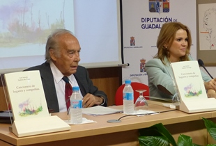 Súarez de Puga presenta su ‘Cancionero de lugares y compañías’, un libro ligado al Bicentenario de la Diputación