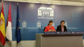 La presidenta de la Diputación anuncia una importante bajada de la tasa de recaudación a los ayuntamientos 