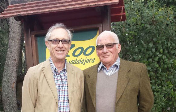 El presidente de la asociación de cetrería más importante de Alemania visita el zoo municipal
