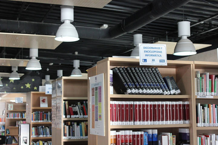 Yebes instala tecnología LED en la biblioteca de Valdeluz para reducir la factura eléctrica en las instalaciones municipales