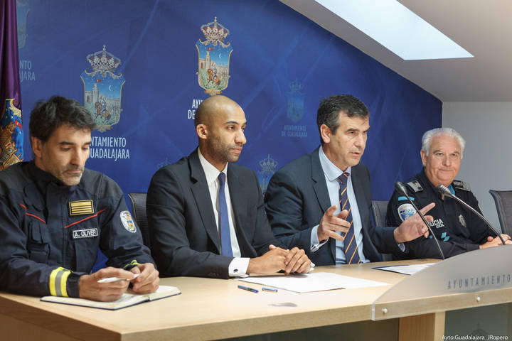 El Ayuntamiento destina más de 1.200.000 euros a mejorar los recursos humanos y materiales de la policía y bomberos