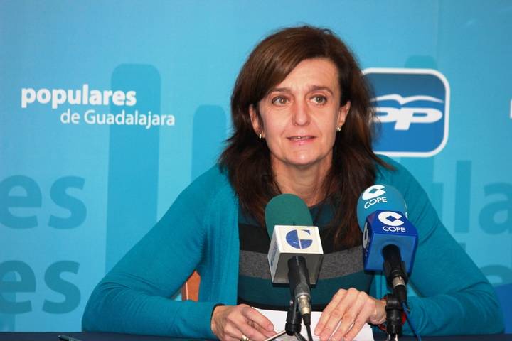 Ana González: “Más de 4.000 familias numerosas de Guadalajara se beneficiarán de la rebaja de impuestos del Gobierno”