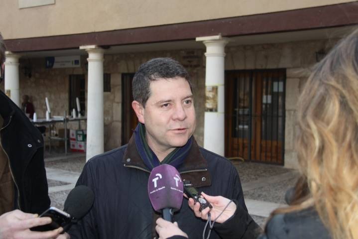 García-Page compromete la declaración de Fiesta de Interés Turístico Regional para el Certamen de Rondas de Torija