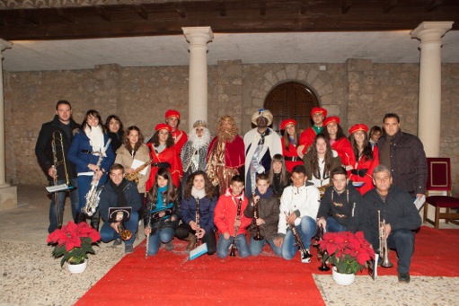 Los Reyes Magos llegaron a caballo a Fuentenovilla
