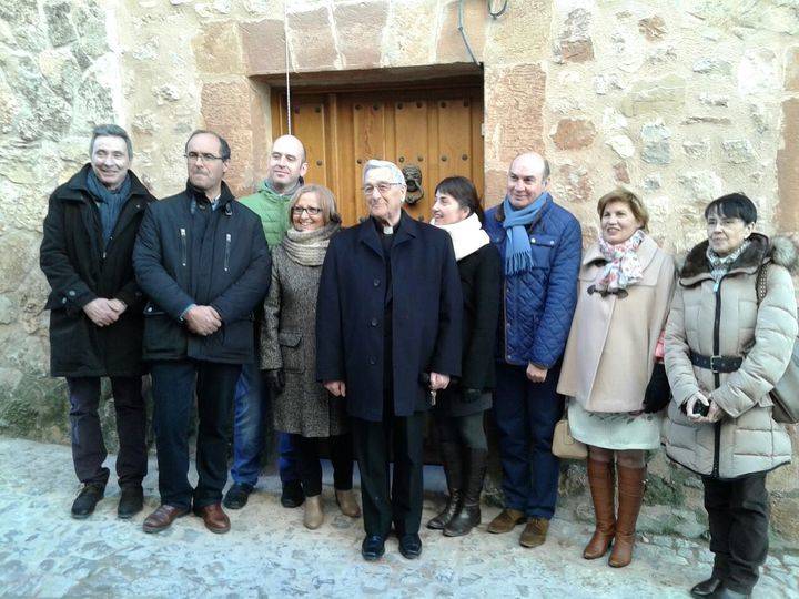 Sigüenza distingue la labor del “cura albañil”, Don Gerardo López Alonso, restaurador de la Iglesia de San Vicente