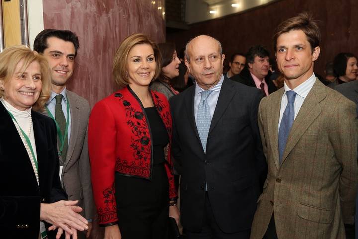 La presidenta de Castilla-La Mancha, María Dolores de Cospedal, y el ministro de Educación Cultura y Deportes, José Ignacio Wert han inaugurado el I Congreso Internacional de la Tauromaquia que se celebra en Albacete.