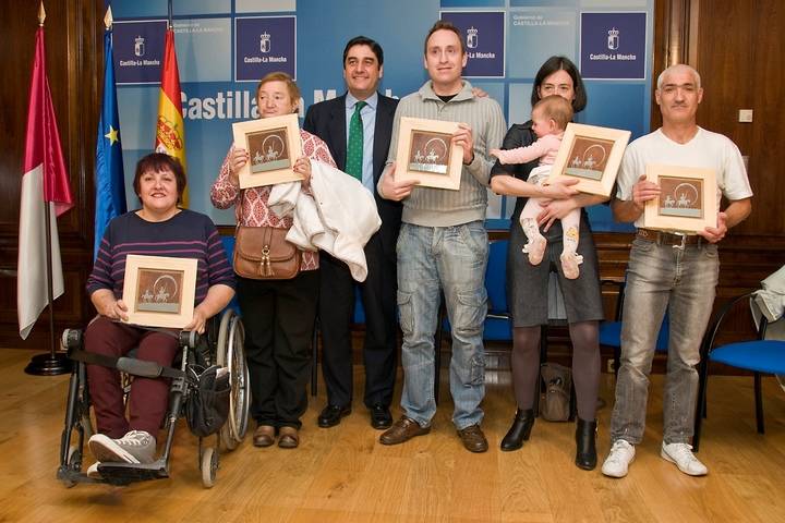 El Gobierno de Cospedal anucia 3.600 euros para cada discapacitado castellano-manchego en reformas para su casa