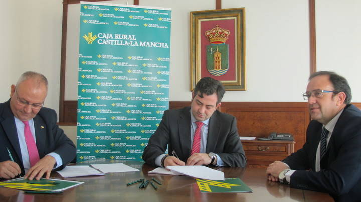 El Ayuntamiento de Cabanillas suscribe con Caja Rural el préstamo que le permitirá ahorrar 150.000 euros anuales en intereses 