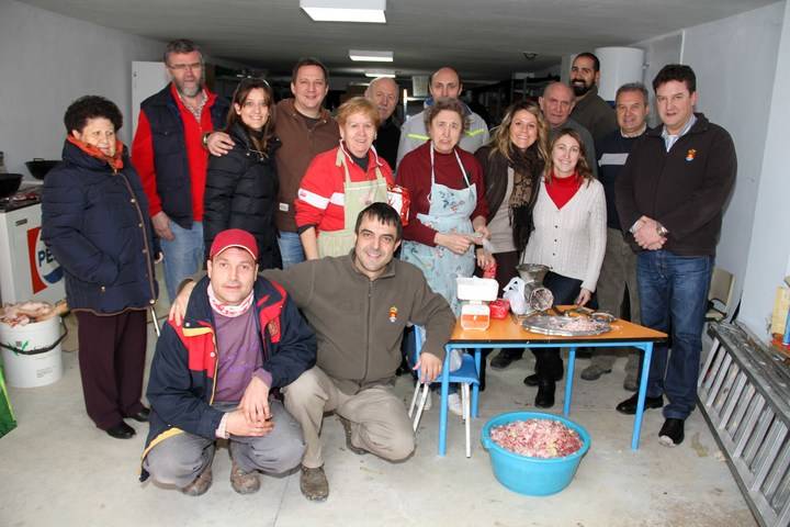 La Asociación de Amigos de Viana de Mondéjar revive la fiesta de la matanza