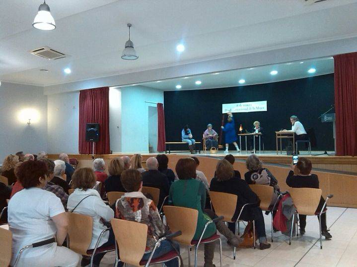 El Centro de la Mujer de Alovera celebró el Día de la Mujer con la entrega de los premios Trabajando por la Igualdad