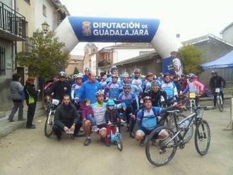 El Circuito MTB ‘Diputación de Guadalajara’ arranca con 380 corredores en Gárgoles de Arriba