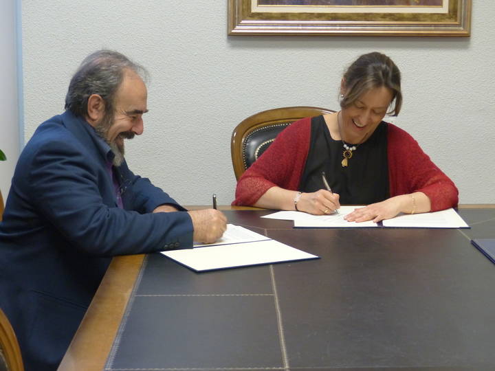 Guarinos sella el apoyo de la Diputación a iniciativas que impulsan el desarrollo de la zona de Molina