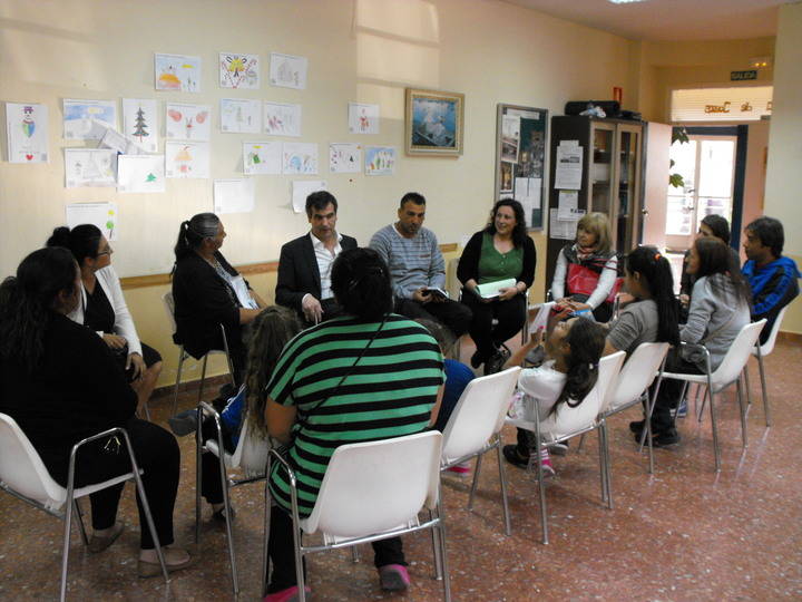 El alcalde de Guadalajara se reunió con miembros del colectivo de gitanos de la ciudad