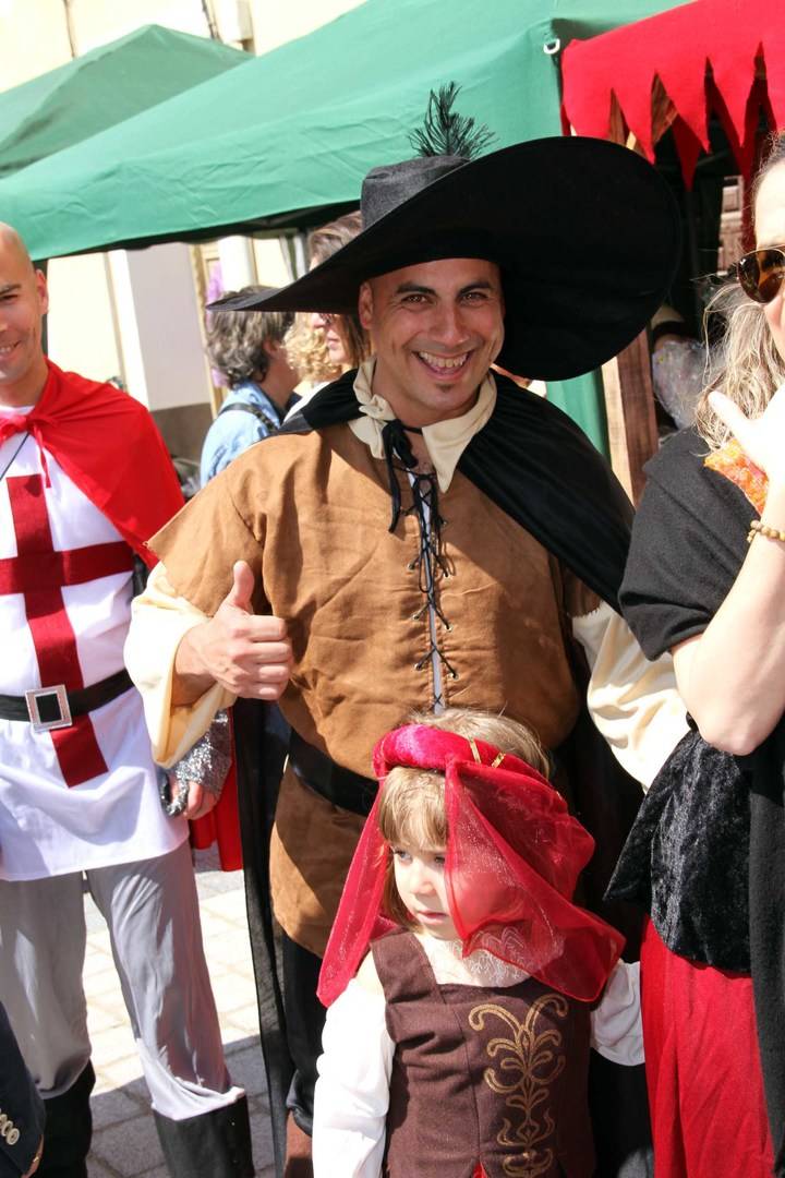 Más de 4.500 personas visitan la II Feria Medieval de Pareja