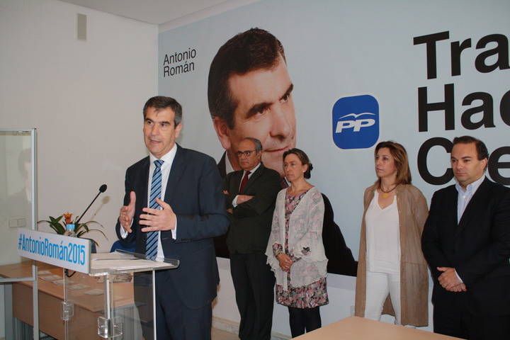 Román asegura que los nombres que le acompañan en su candidatura conforman una lista que es la que Guadalajara merece para seguir mejorando al mismo ritmo que en los últimos ocho años