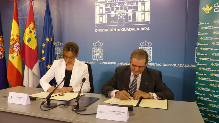 La Diputación y Caja Rural Castilla-La Mancha colaboran para incentivar la creación y mejora de microempresas en la provincia