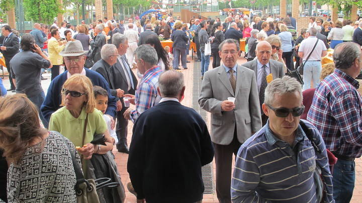 La fiesta desborda la calle con la programación diseñada para honrar al Cristo de la Expiración de Cabanillas