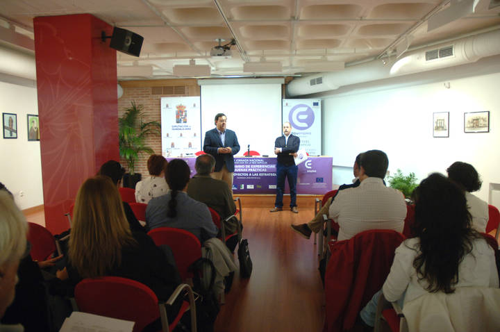 Dipuemplea pone en común sus experiencias con otros proyectos españoles de fomento del empleo