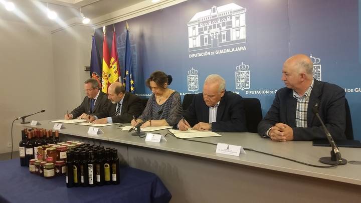 Guarinos: Desde la Diputación apoyamos la promoción de nuestros productos para que se conozcan, se adquieran y se consuman