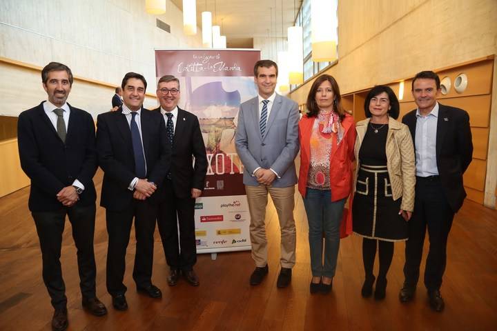 Marín junto a Echániz y Román en el Buero Vallejo con la ópera de El Quijote