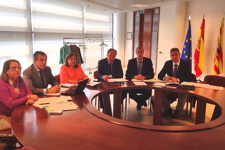 Un momento de la reunión de la Comisión de Seguimiento del Convenio sanitario con Aragón, en Teruel