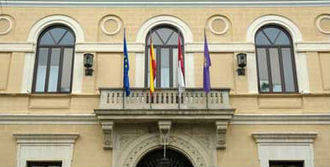 La Diputación refinancia cuatro préstamos que supondrán ahorros de 85.000 euros al año