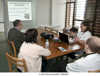 El Hospital de Guadalajara pone en marcha el proyecto Escuela de Cuidadores del Servicio de Geriatría
