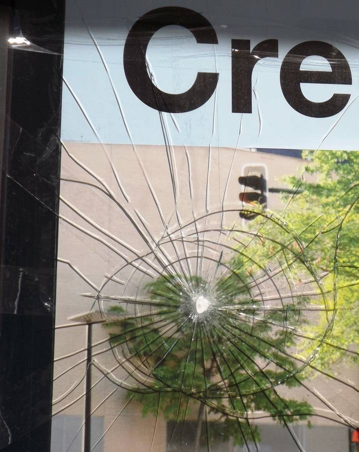 El Partido Popular de Guadalajara condena y lamenta los ataques reiterados a la sede del PP en Azuqueca de Henares