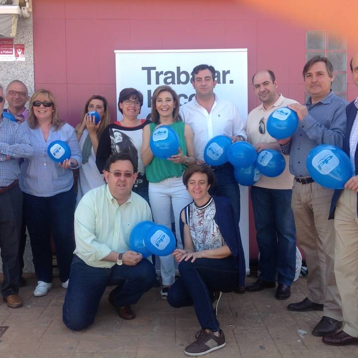 Marta García de la Calzada pide el voto de los vecinos para continuar la senda del progreso iniciada por Jaime Celada en Cabanillas del Campo