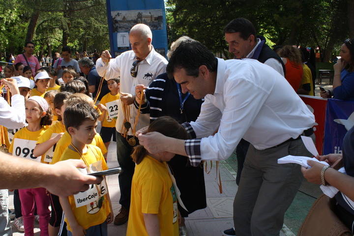 Antonio Román apoya la XII Carrera Infantil contra el Hambre de Manos Unidas en Guadalajara