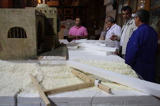 Antonio Román expresa su compromiso de seguir colaborando con el belenismo