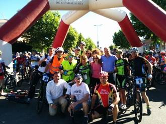 Más de quinientas bicicletas y un éxito rotundo de organización en la I Villanueva MTB Race