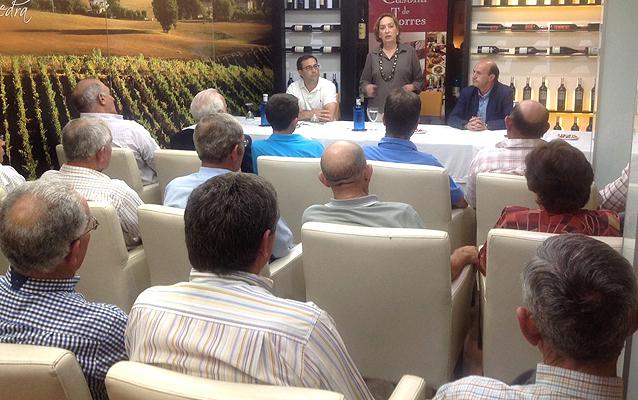 Soriano en Mondéjar: “Cospedal es la presidenta que más ha hecho por los municipios rurales de Guadalajara y de Castilla-La Mancha”