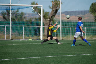 Un Yunquera muy superior vence al Torrejón del Rey (3-0)