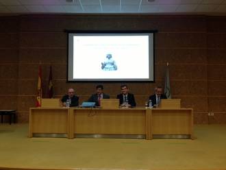 El alcalde asiste a la festividad de grado de Enfermería de Guadalajara