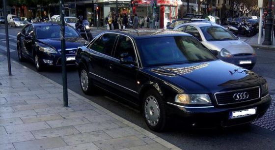 PRONTO EMPIEZAN : El alcalde de Valencia se cansa de la bici y la cambia por el coche oficial cuatro días después de ser investido