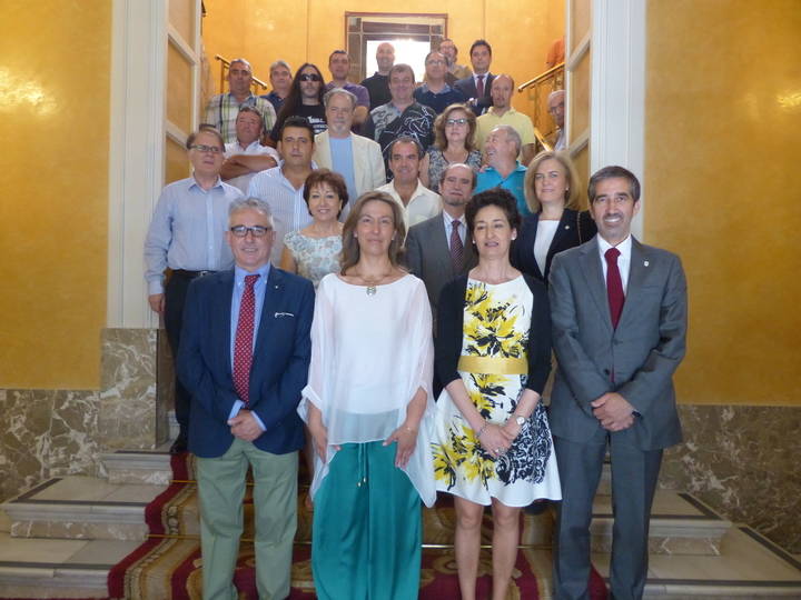 Guarinos reconoce el trabajo de los magníficos servidores públicos que hacen de la Diputación una institución valorada y respetada