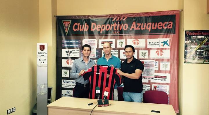 Joselu, presentado como nuevo entrenador del Club Deportivo Azuqueca
