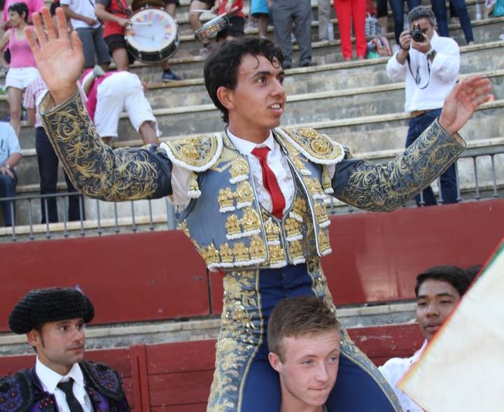 Juan de Castilla sale a hombros de La Isla de Trillo